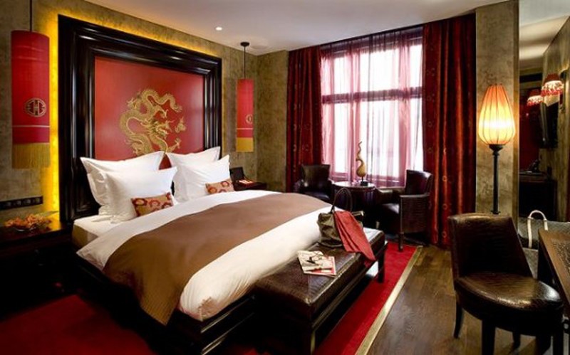 Những vật dụng không nên để trong phòng ngủ